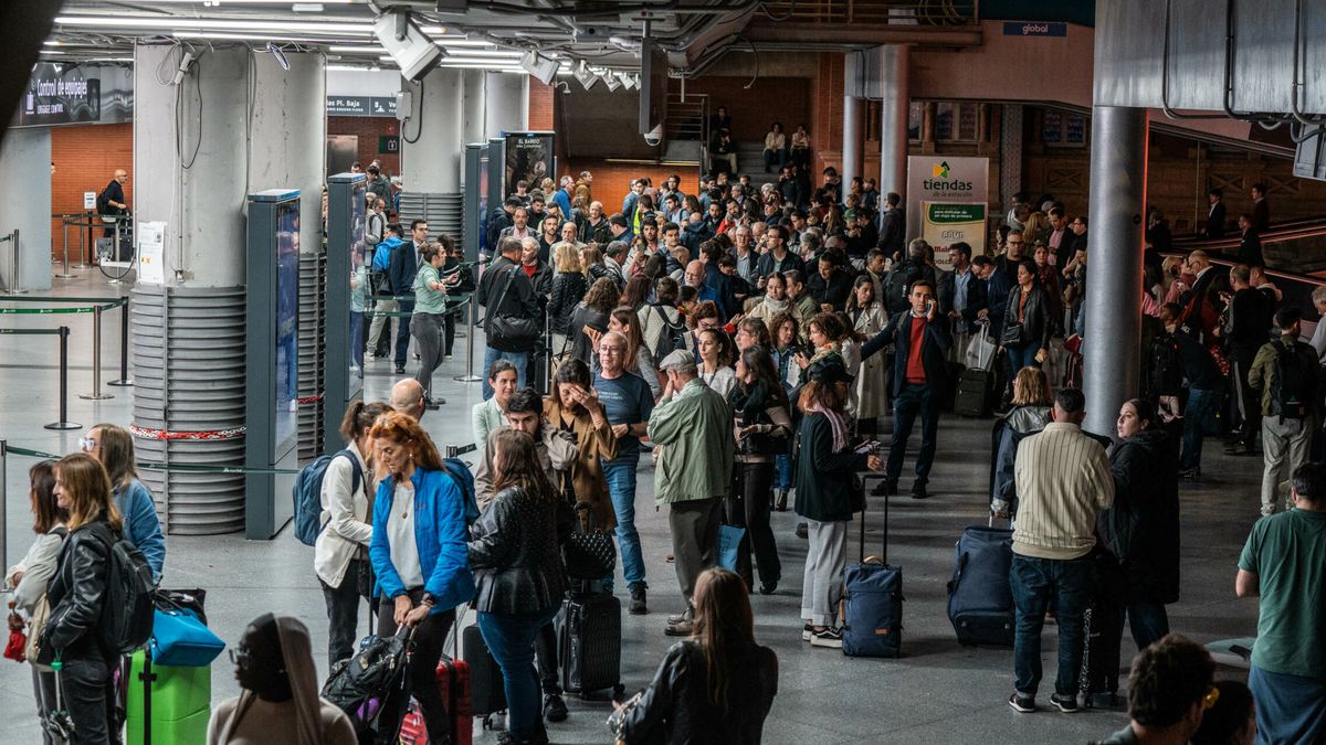 Una avería en la línea de tren A Coruña-Ourense genera retrasos de más de una hora