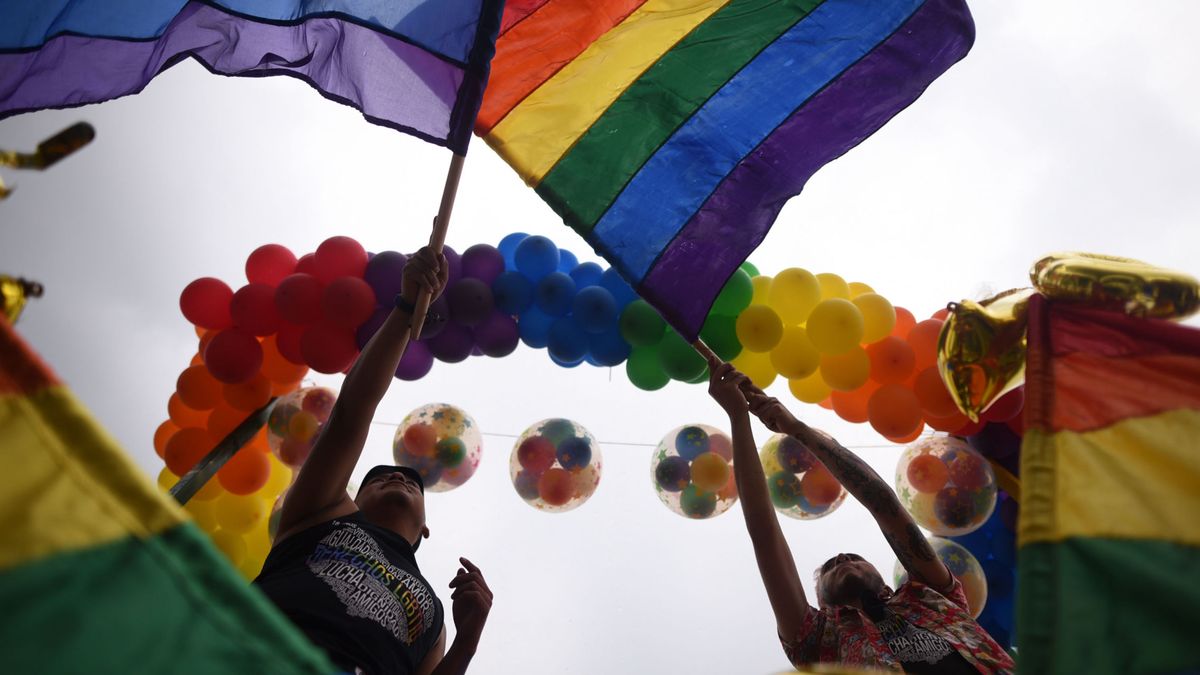 Tres meses de cárcel por un comentario homófobo contra el alcalde de Sitges