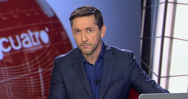 Foto: Javier Ruiz en la segunda edición de 'Noticias Cuatro'. (Mediaset)