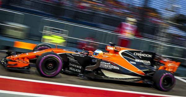 Foto: Fernando Alonso llegó a la octava posición en la sesión clasificatoria del GP de Singapur. (EFE)