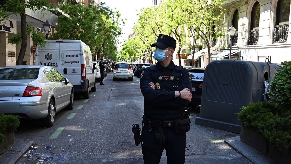 Sospechoso a la fuga y un conductor de VTC en la escena: claves del atropello de la joven en Madrid