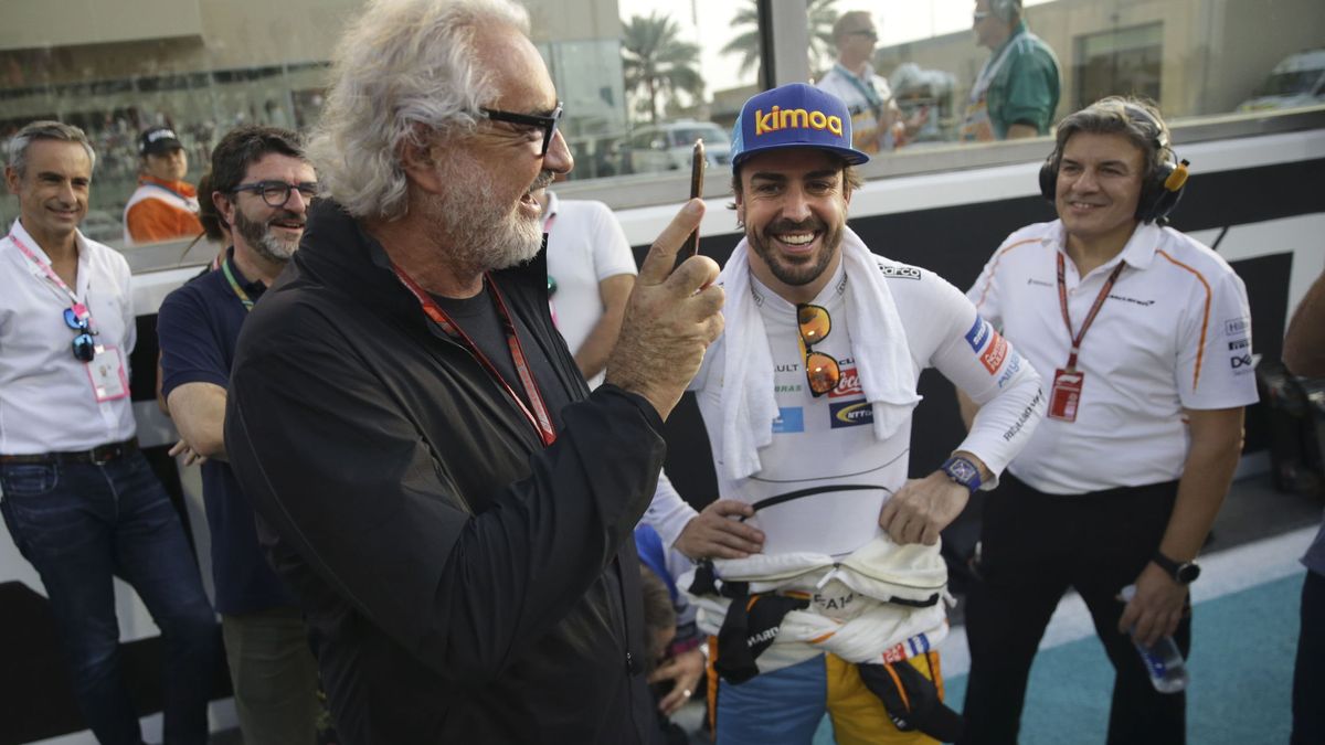 "Me considero un genio de la F1": ¿debería Carlos Sainz escuchar al salvador Briatore?