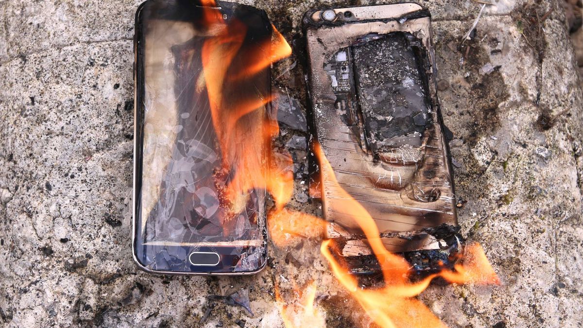 Impurezas y sobrecargas: por qué explotan las baterías del Samsung Galaxy Note 7