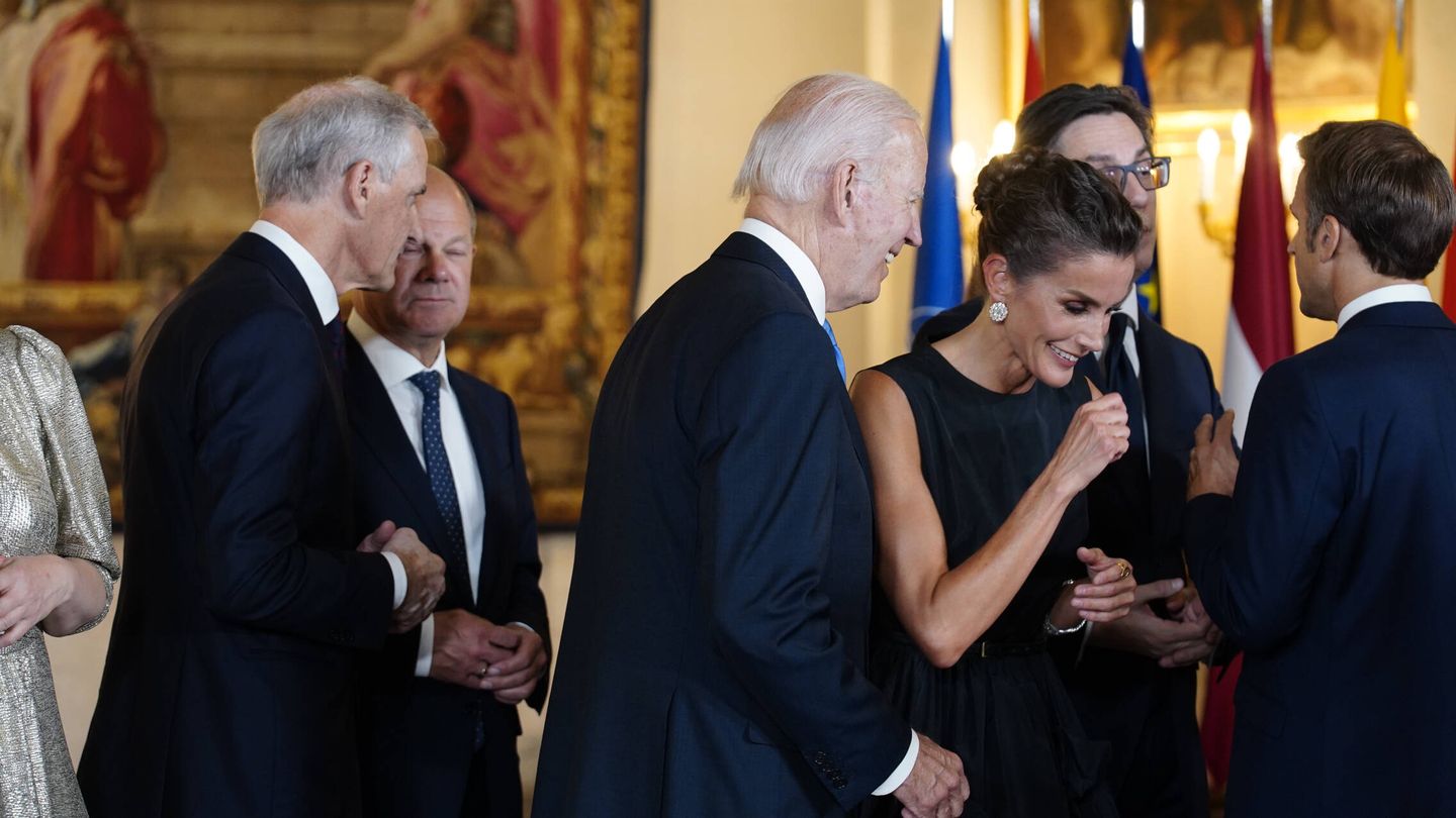 Joe Biden, presidente de Estados Unidos, hace reír a la reina Letizia en el Palacio Real. (Limited Pictures)