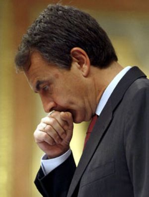 La prensa internacional duda de la efectividad del 'tijeretazo' de Zapatero