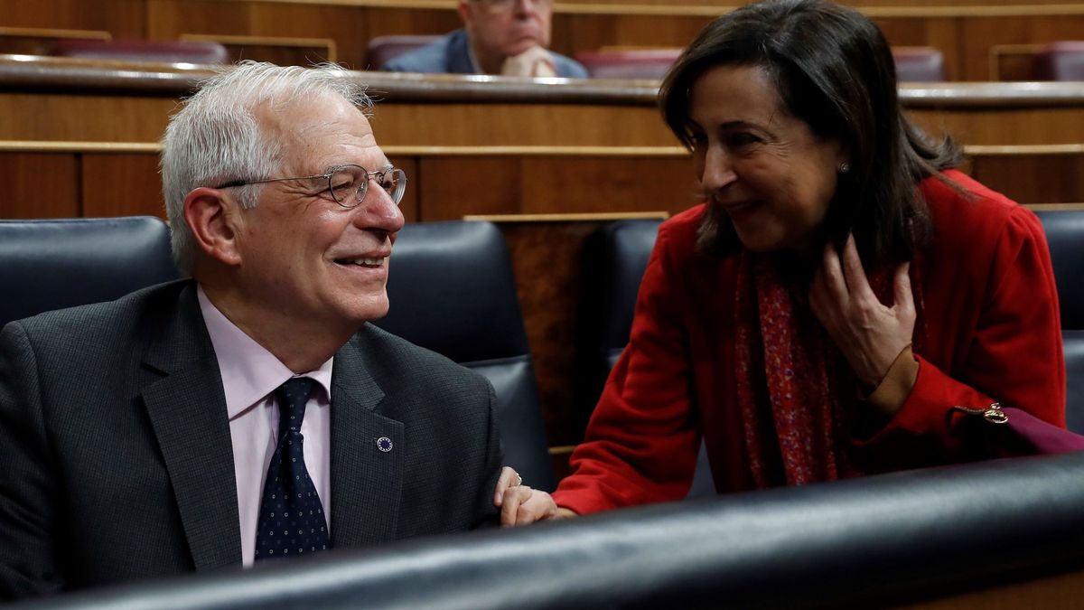Robles asumirá Exteriores de manera interina tras la marcha de Borrell a la UE