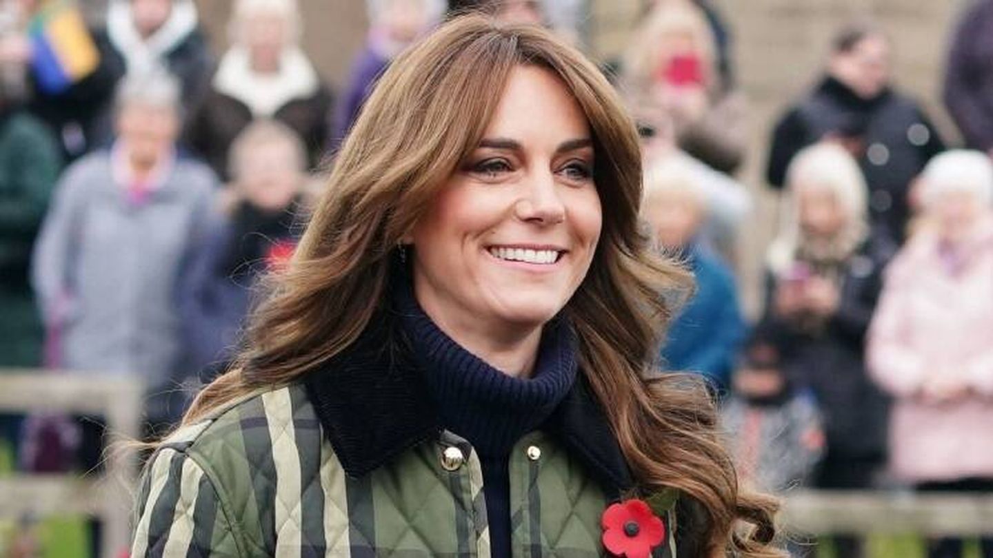 Kate Middleton, en Escocia con chaqueta de Burberry. (Getty)