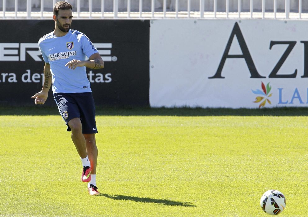 Foto: Jesús Gámez entrena con el Atlético en una sesión con muchas ausencias.