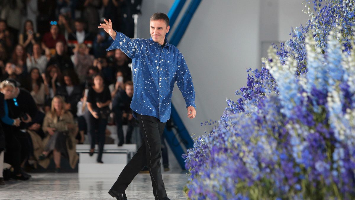 Raf Simons, el sustituto de John Galliano en Dior, se va de la firma a los tres años y medio