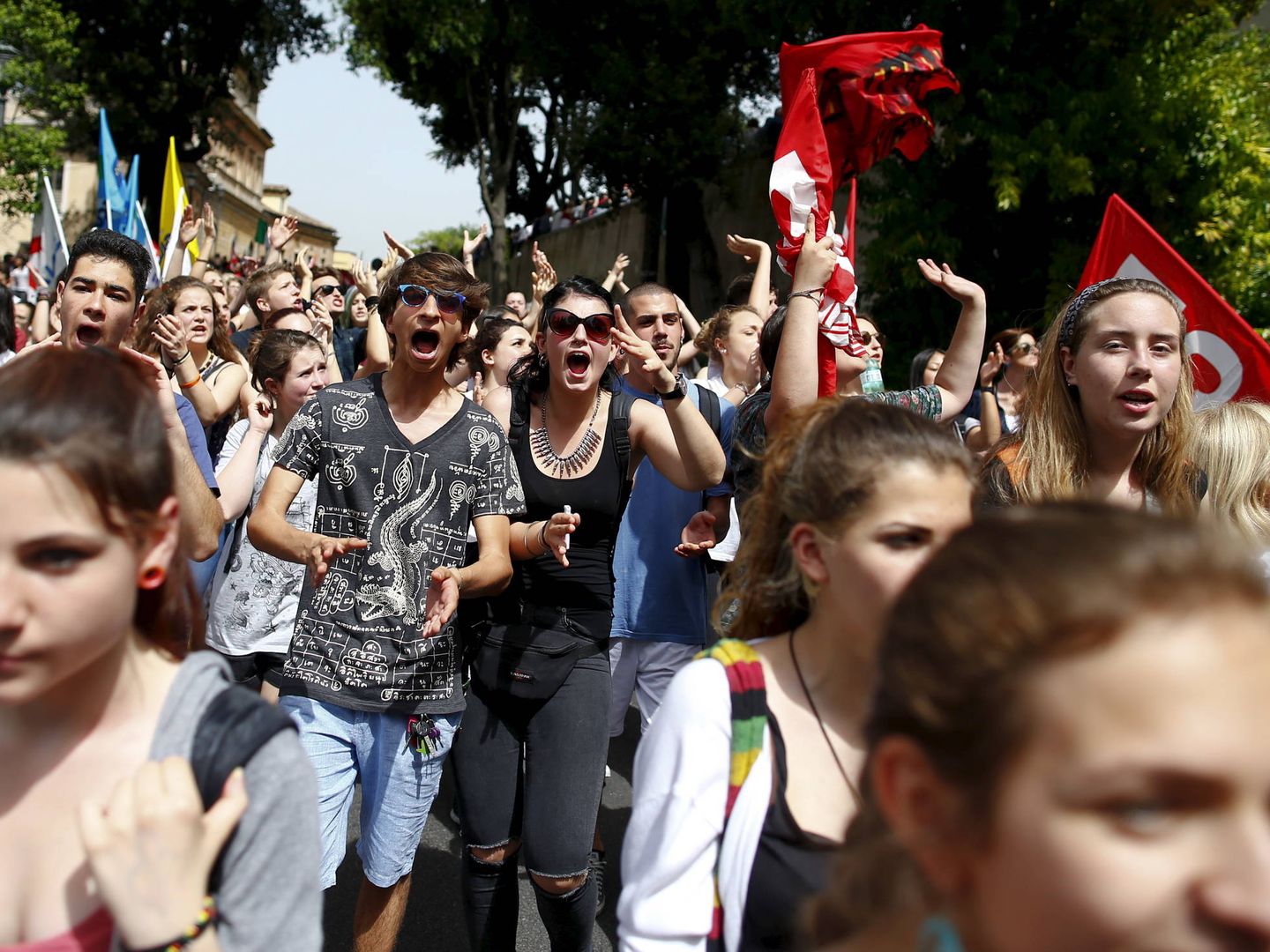 Estudiantes protestan contra la reforma educativa, en Roma, en mayo de 2015. (Reuters)