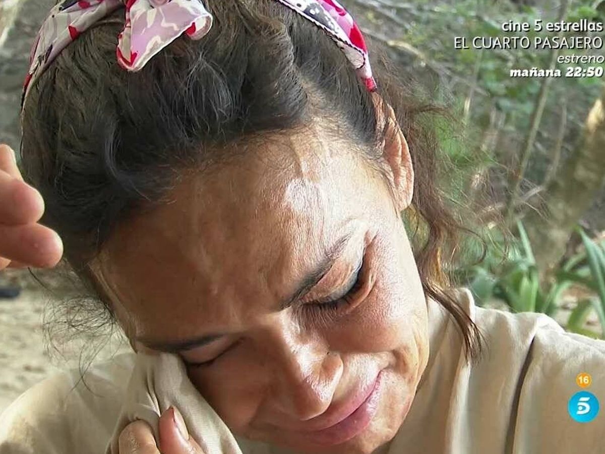 Foto: Olga Moreno rompe a llorar, al recordar a su madre, fallecida hace unas semanas (Telecinco)