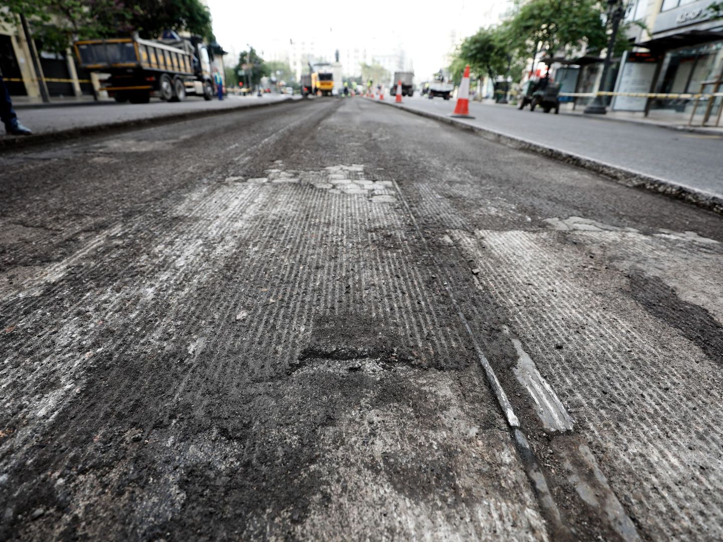 La investigación podría ayudar a encontrar compuestos menos tóxicos para el asfalto (EFE/Juan Carlos Cárdenas)