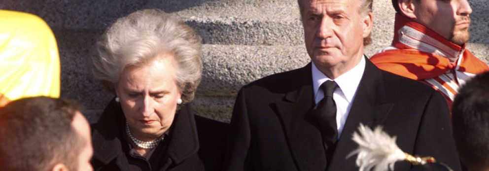 Foto: Las hermanas del Rey Juan Carlos se convierten en su paño de lágrimas