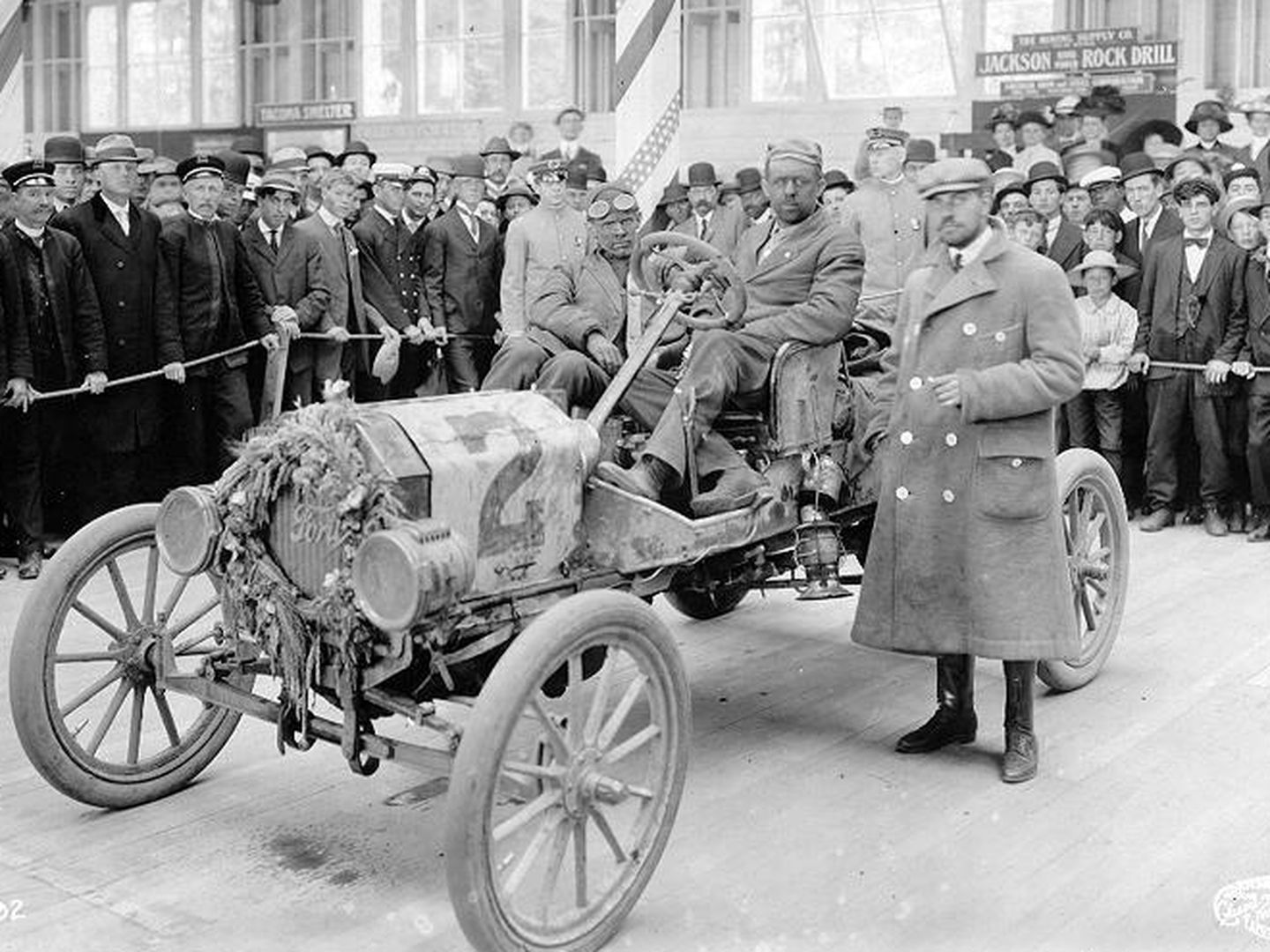 Primer modelo de coche producido en cadena por el fordismo