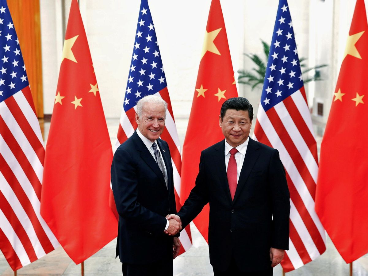 Foto: Xi Jinping estrecha la mano de Joe Biden cuando este era aún vicepresidente de los EEUU, en 2013. (Reuters/ Lintao Zhang)
