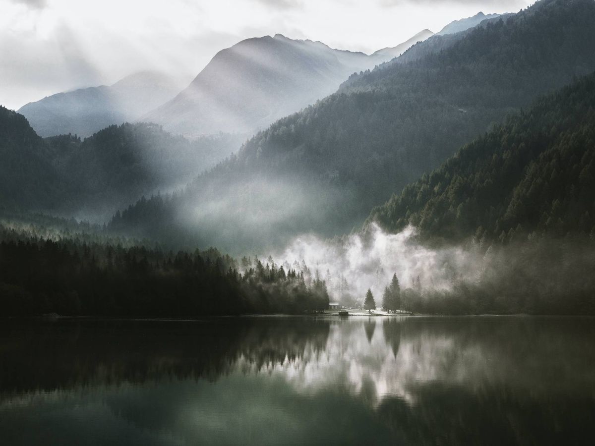Foto: Lago de Antholzer, en los Alpes italianos. Unsplash/@eberhardgross