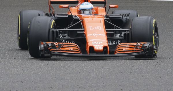 Foto: En las dos primeras carreras, Fernando Alonso le ha sacado mucho jugo al McLaren MCL32 pese a abandonar. (EFE)