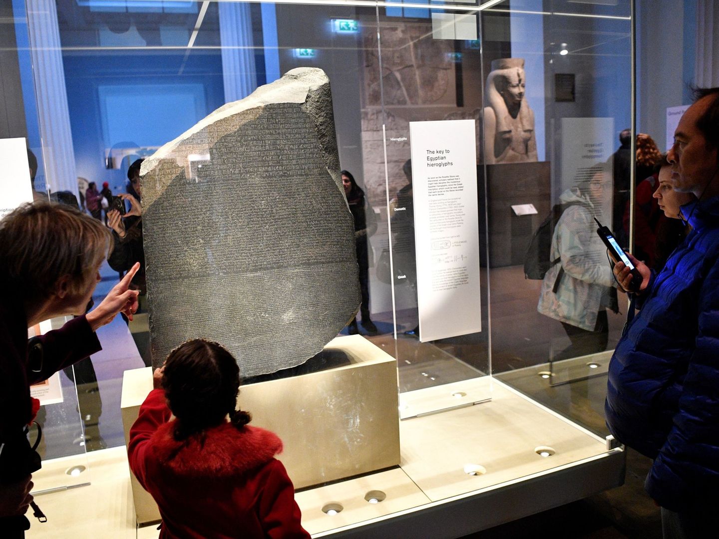 La piedra de Rosetta, en el Museo Británico de Londres. (EFE)