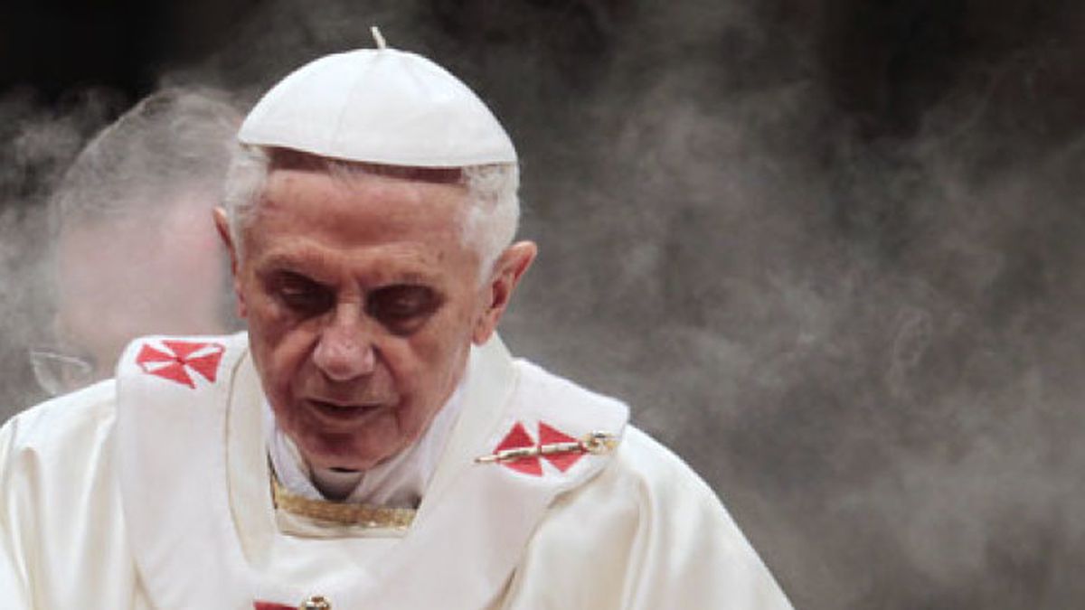 Benedicto marca con su renuncia la 'hoja de ruta' al Cónclave: debe elegir un Papa joven