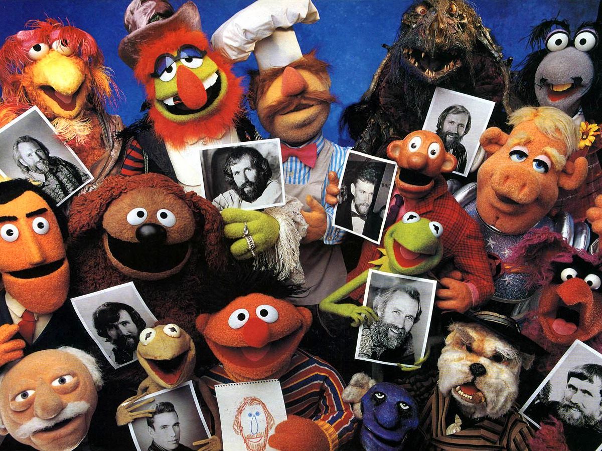 Foto: Los teleñecos enseñan las fotos de sus creadores (Muppets Wiki)