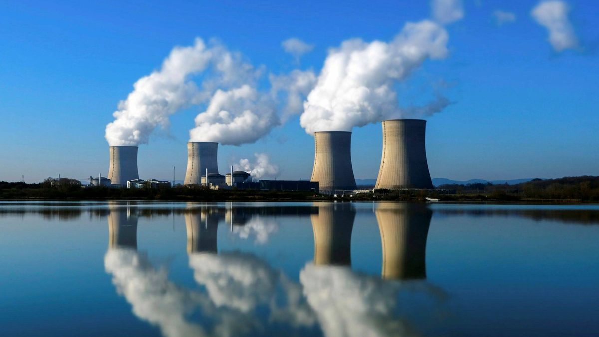 Nuclear verde: ¿es la "dieta basura" de las energías una alternativa a las renovables?