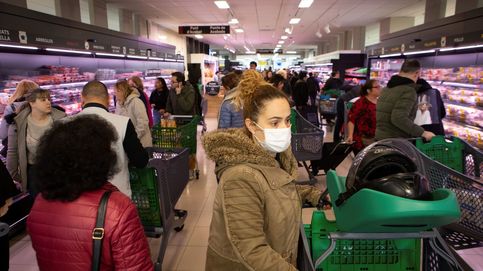 Hacer acopio y encerrarse a cal y canto: el cambio de los españoles en el supermercado