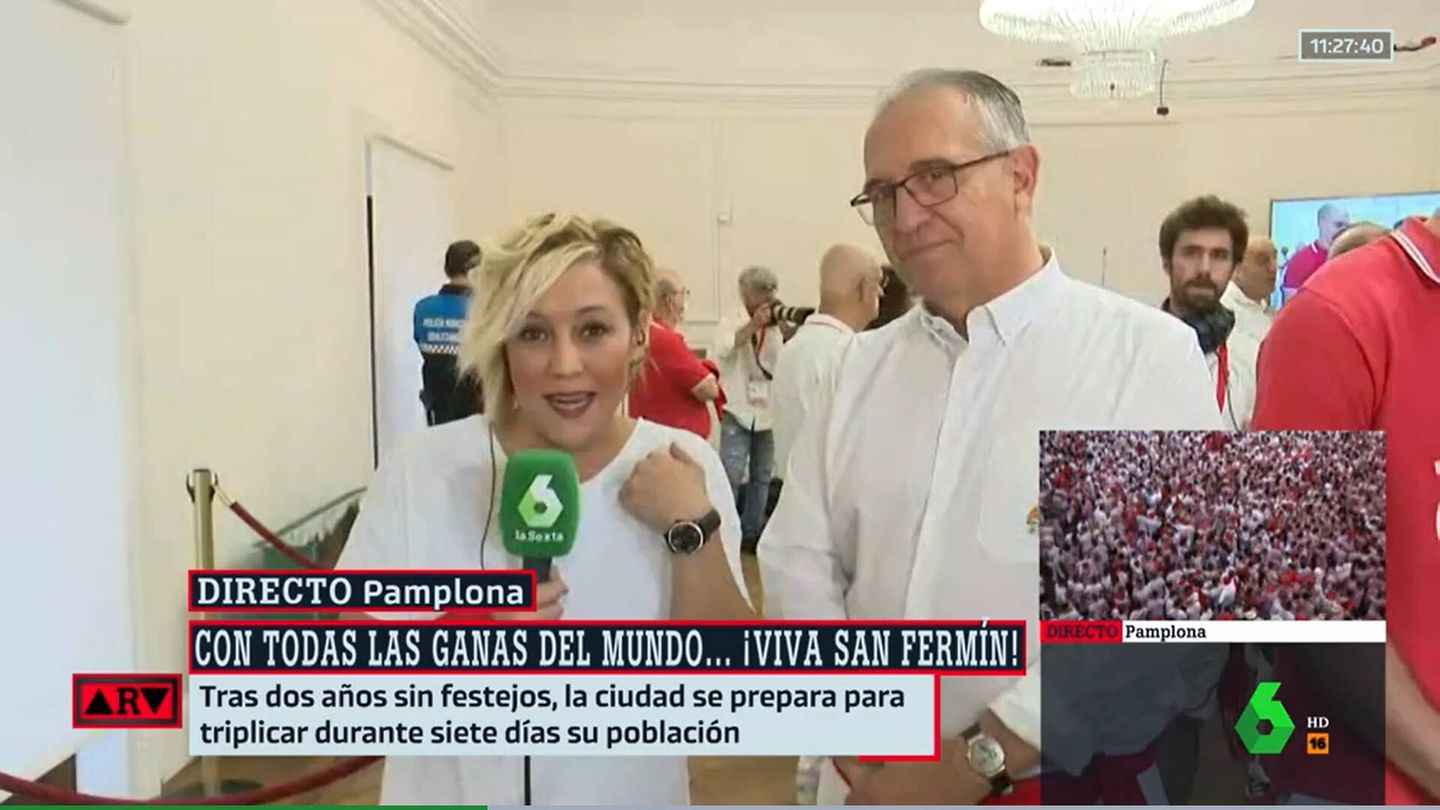 Cristina Pardo, con el actual alcalde de Pamplona. (Atresmedia)