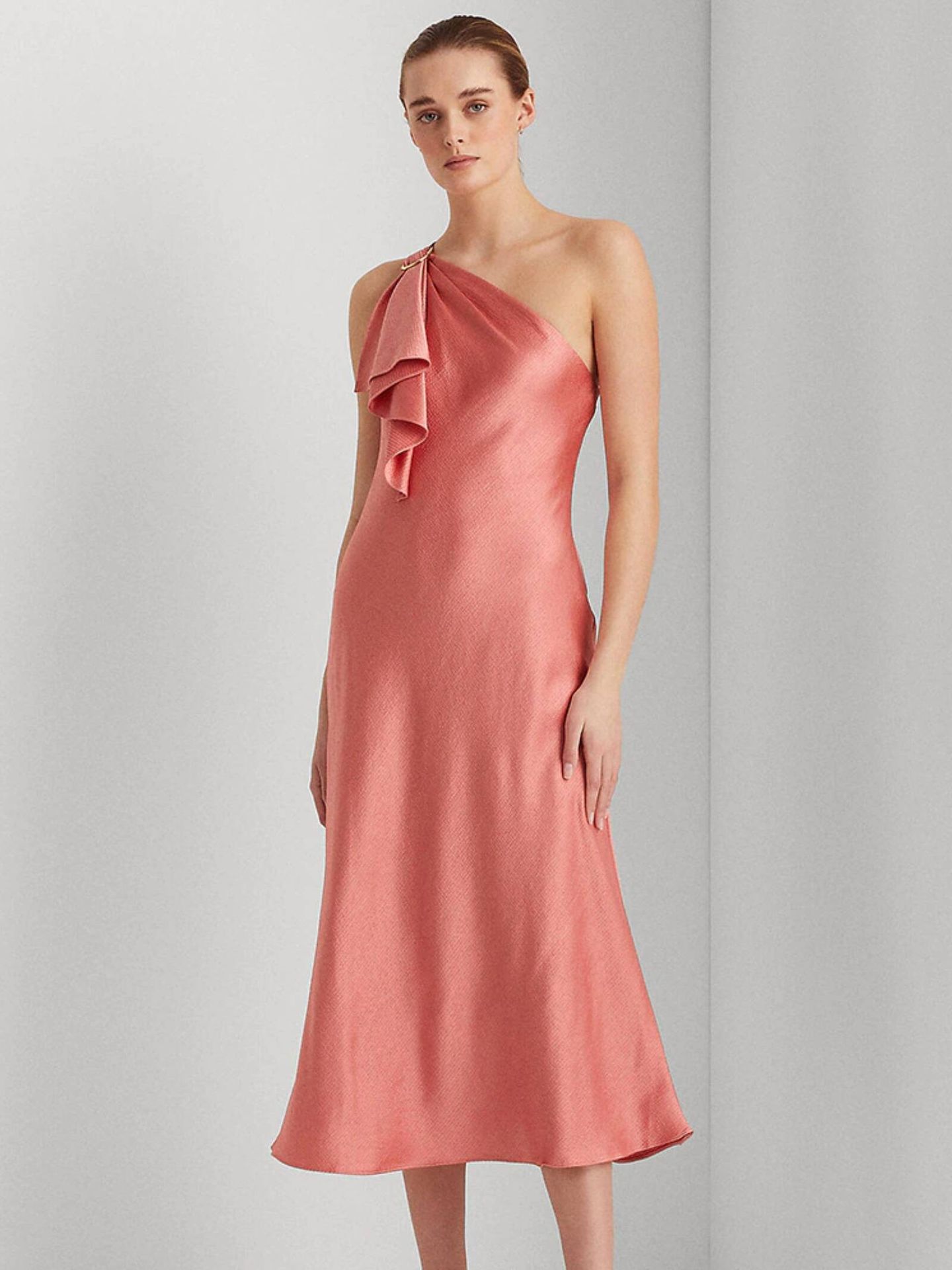 Un vestido rosa de Ralph Lauren para El Corte Inglés. (Cortesía)
