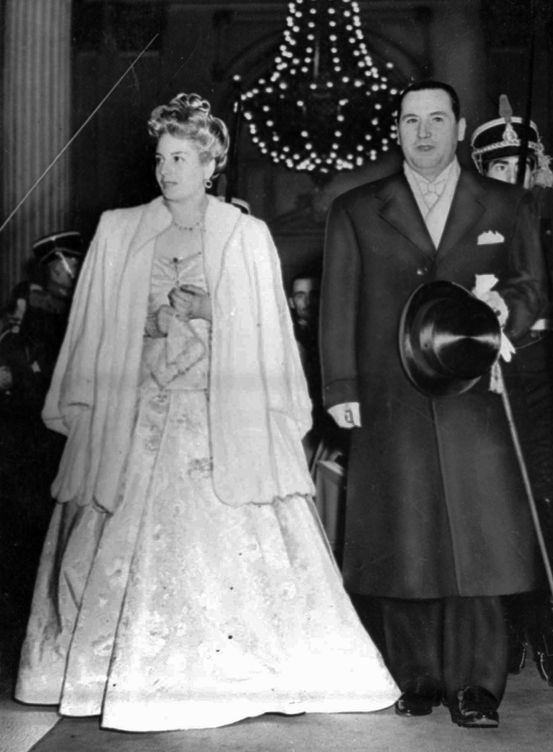 Juan Perón acompañado de su mujer, Eva (Gtres)