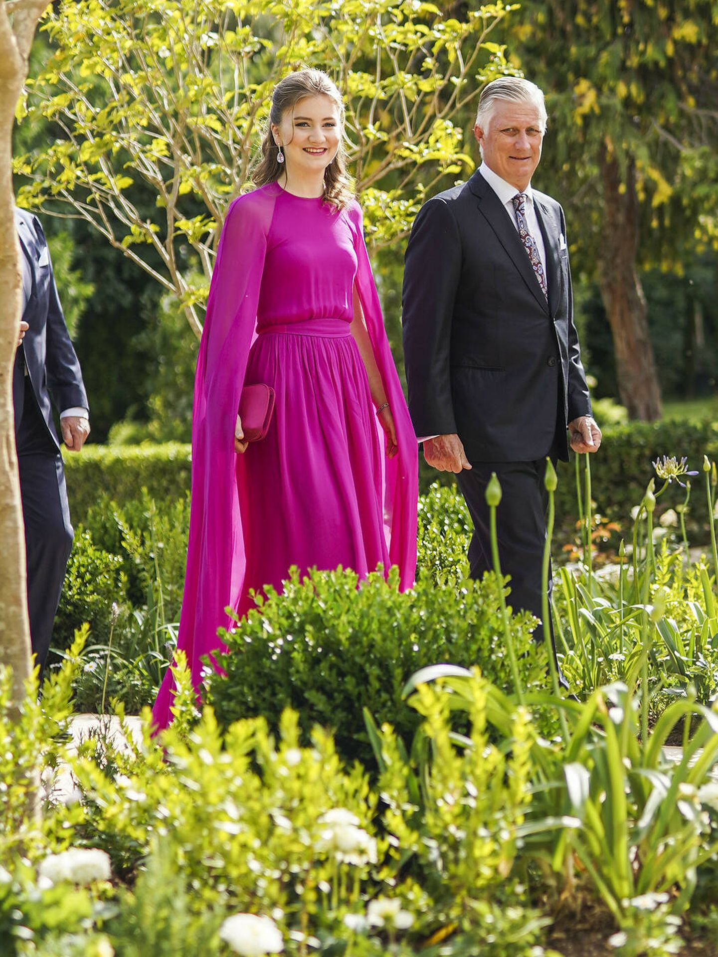 La princesa Elisabeth junto a su padre, el rey Felipe. (RHC)