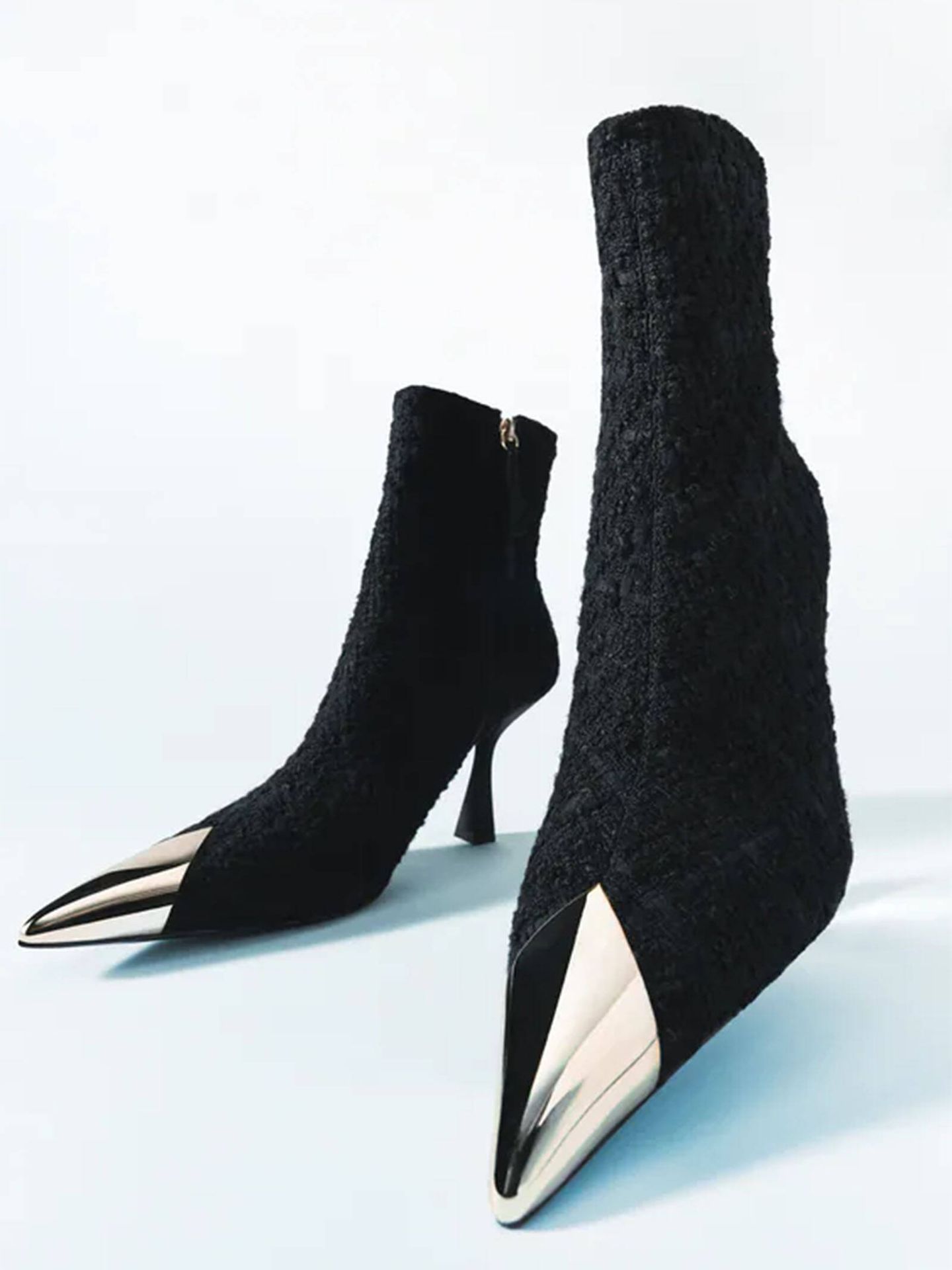 Los originales zapatos de Zara en tejido de tweed. (Zara/Cortesía)