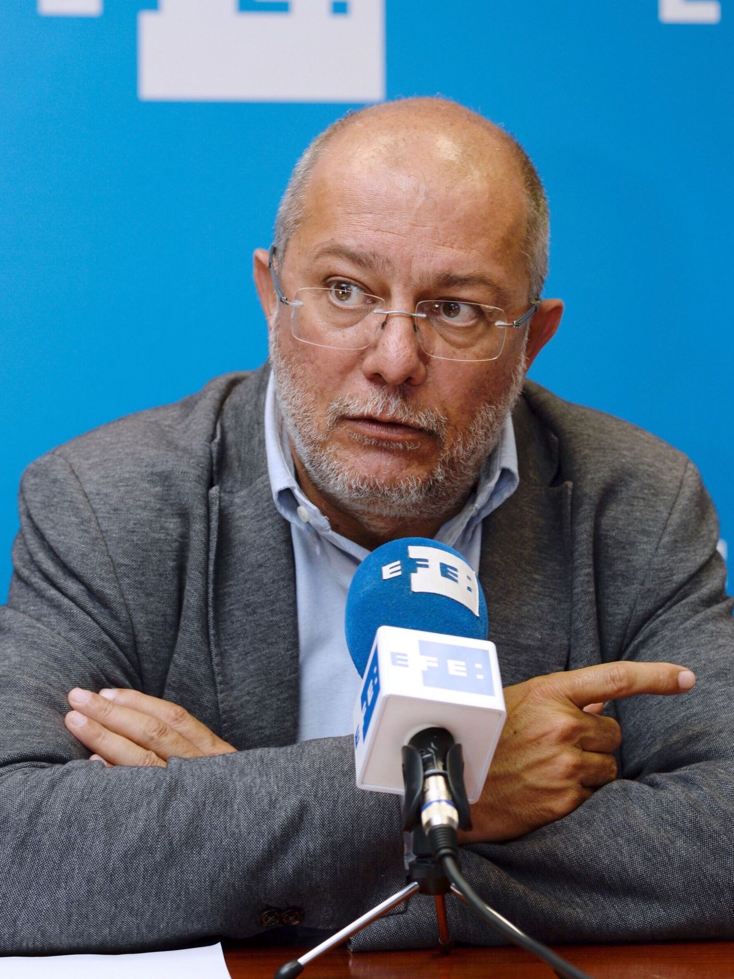 El candidato de Ciudadanos a la Presidencia de la Junta de Castilla y León, Francisco Igea, durante la entrevista. (EFE)