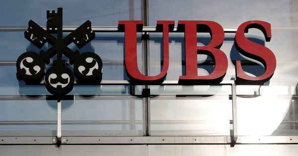 Foto: File photo: logo of swiss bank ubs is seen in zurich