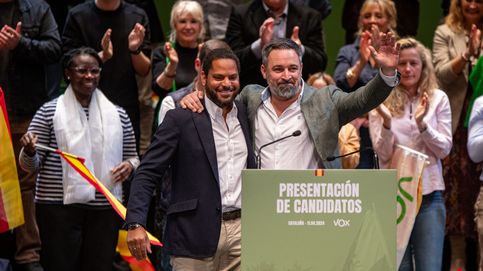 Vox exprime la inmigración como baza electoral y sitúa la decadencia de Cataluña como punta de lanza