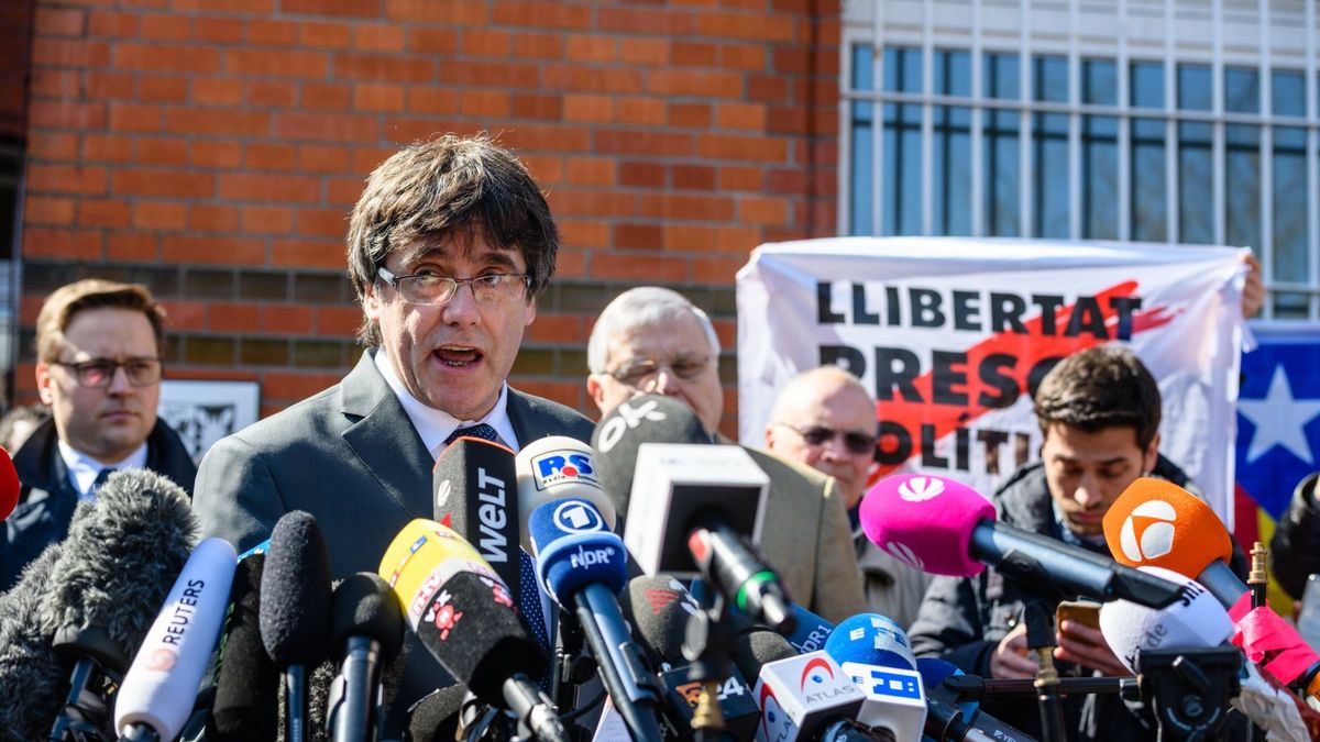 La Ley de Presidencia catalana: la penúltima pirueta imposible de Puigdemont