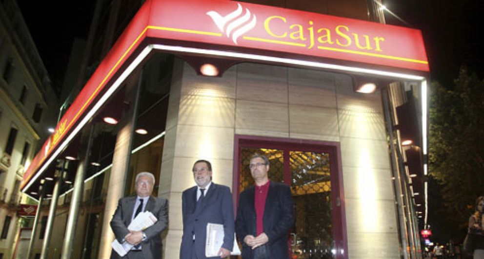 Foto: El FROB tira de prejubilados del sector financiero para intervenir cajas de ahorros