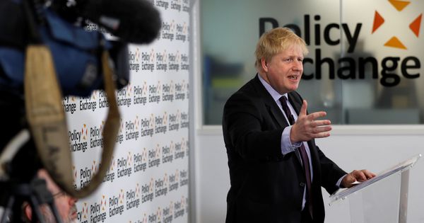 Foto: El ministro de Exteriores británico Boris Johnson da un discurso sobre el Brexit en el Polixy Exchange de Londres, hoy, 14 de febrero de 2018. (Reuters)