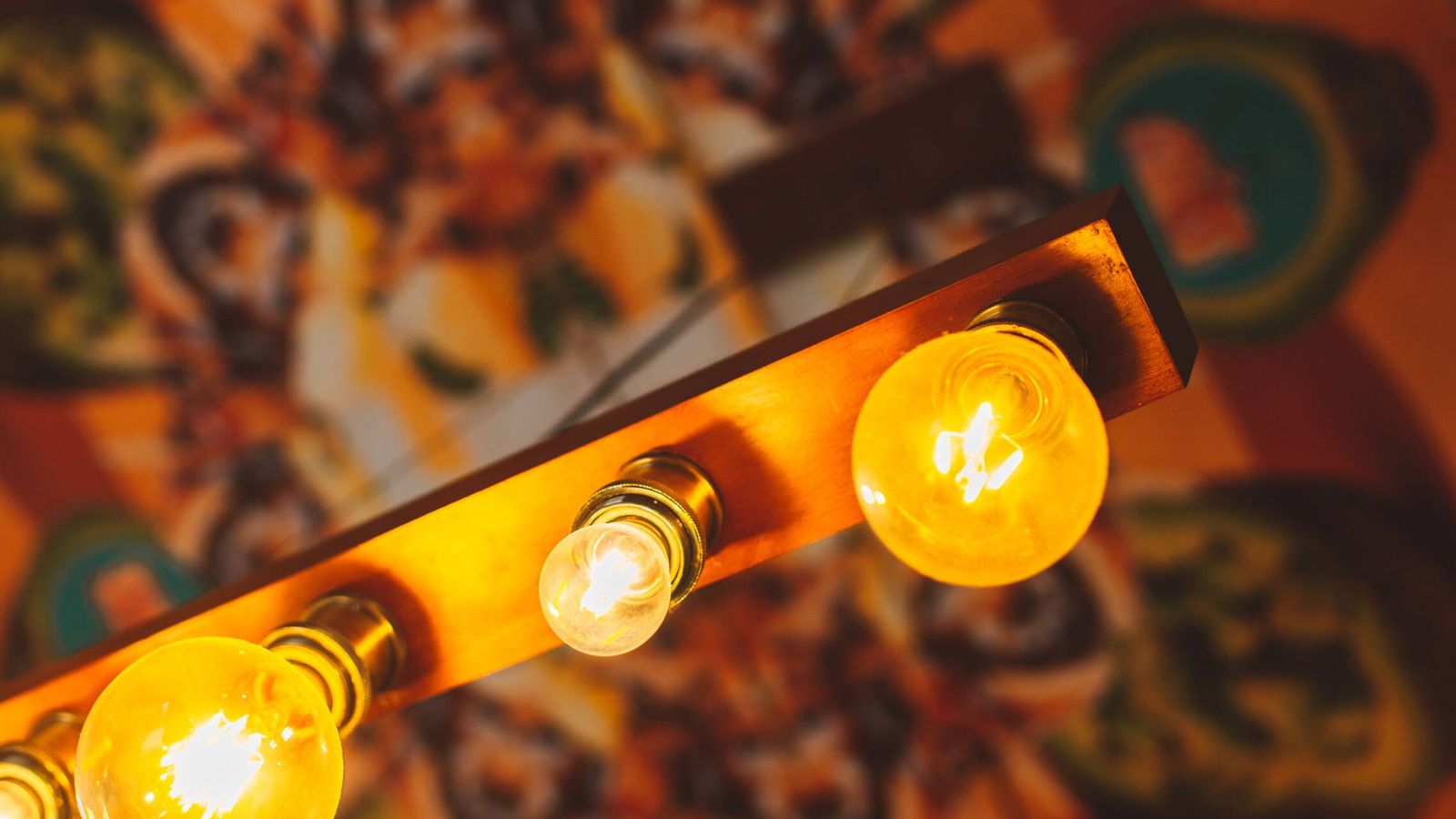 Precio de la luz por horas hoy, miércoles 7 de octubre: las horas más baratas y más caras