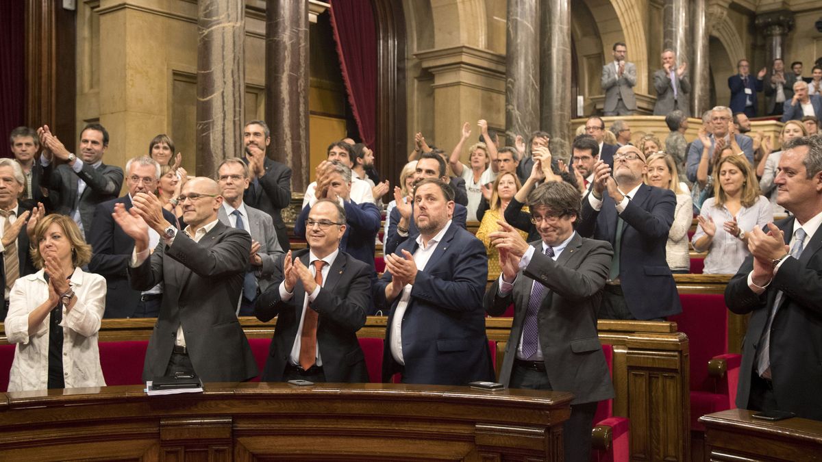 Puigdemont y su Gobierno se preparan para declararse en rebeldía esta semana