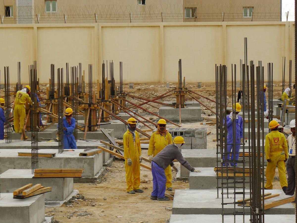 Foto: Trabajadores en las obras del Mundial de Qatar, en una imagen de archivo EFE/Amnesty International