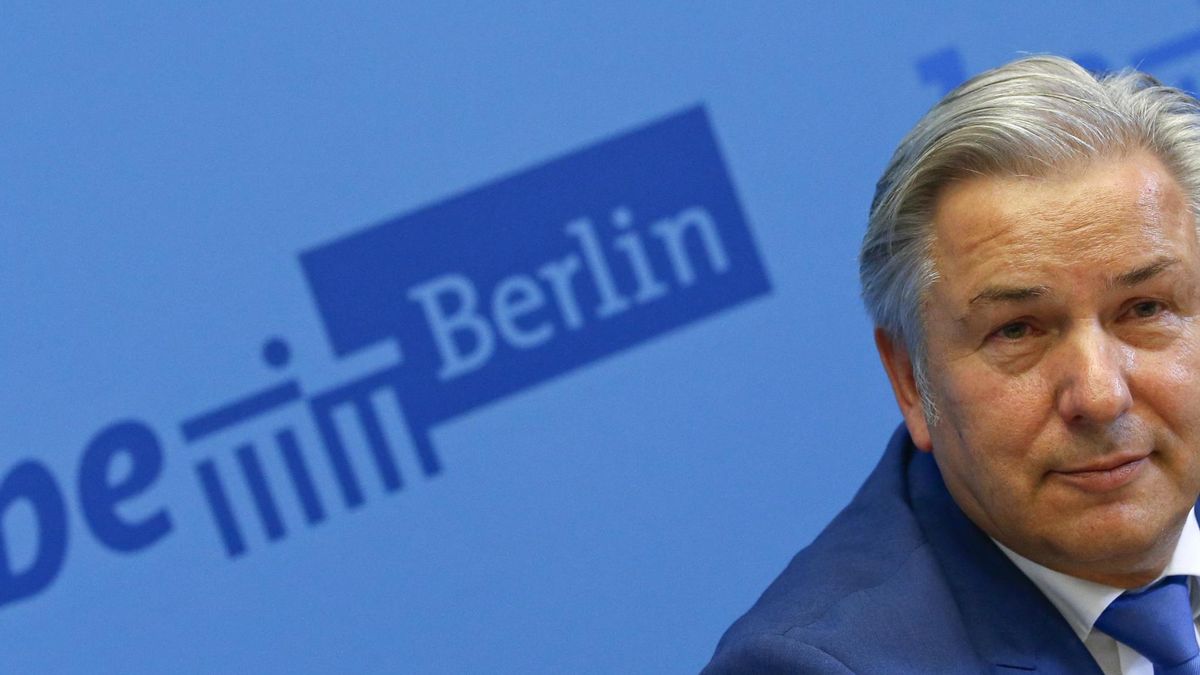 El alcalde de Berlín dimite por los retrasos y sobrecostes del nuevo aeropuerto