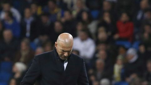 Zidane recibe las primeras críticas desde la directiva; los jugadores le arropan