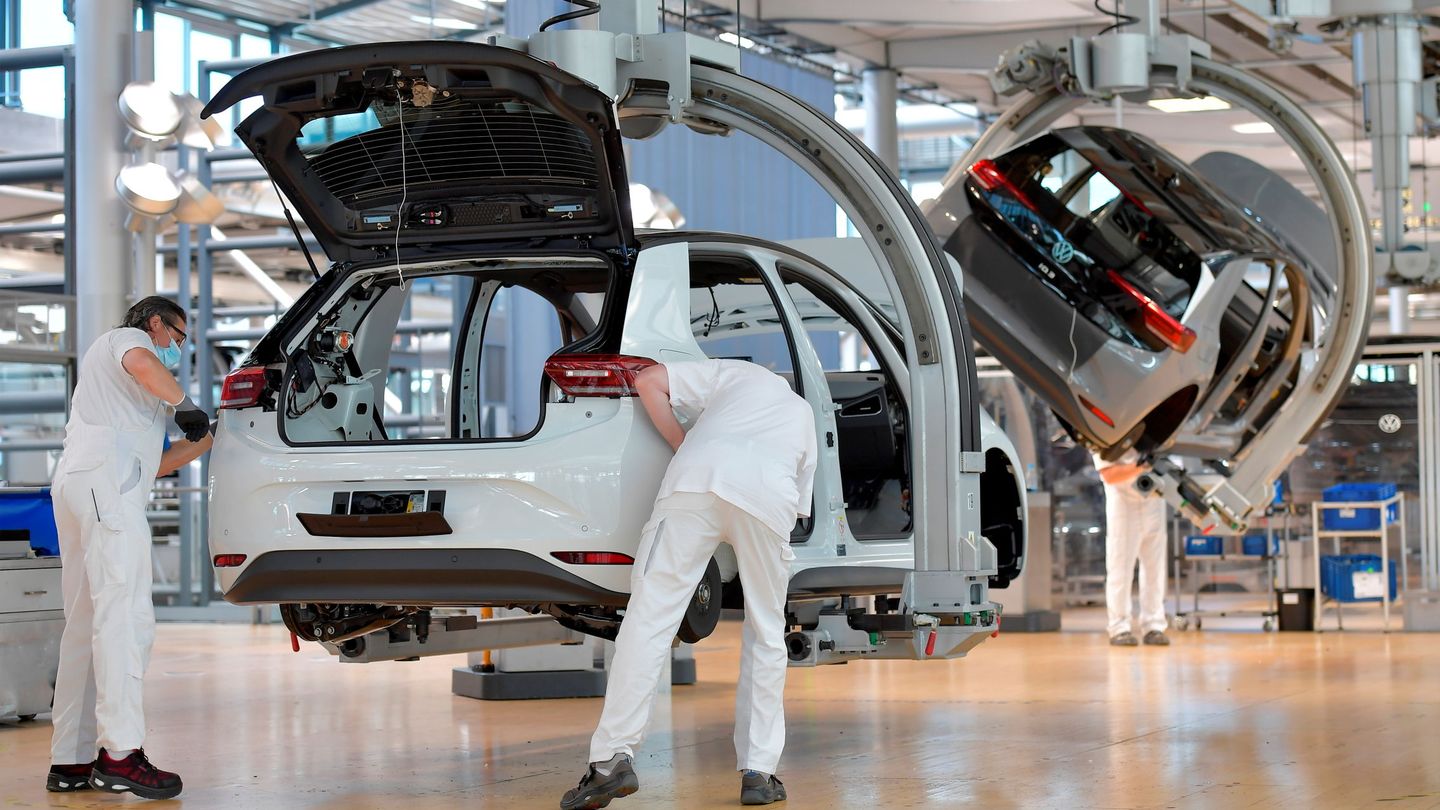 Fábrica de ensamblaje de Volkswagen en Dresde, Alemania. (Reuters)