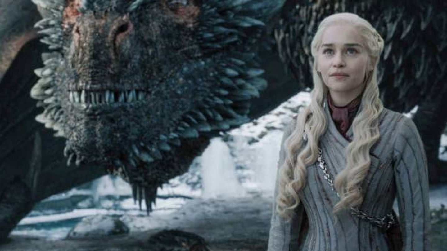 Daenerys Targaryen, junto a su dragón. (HBO)