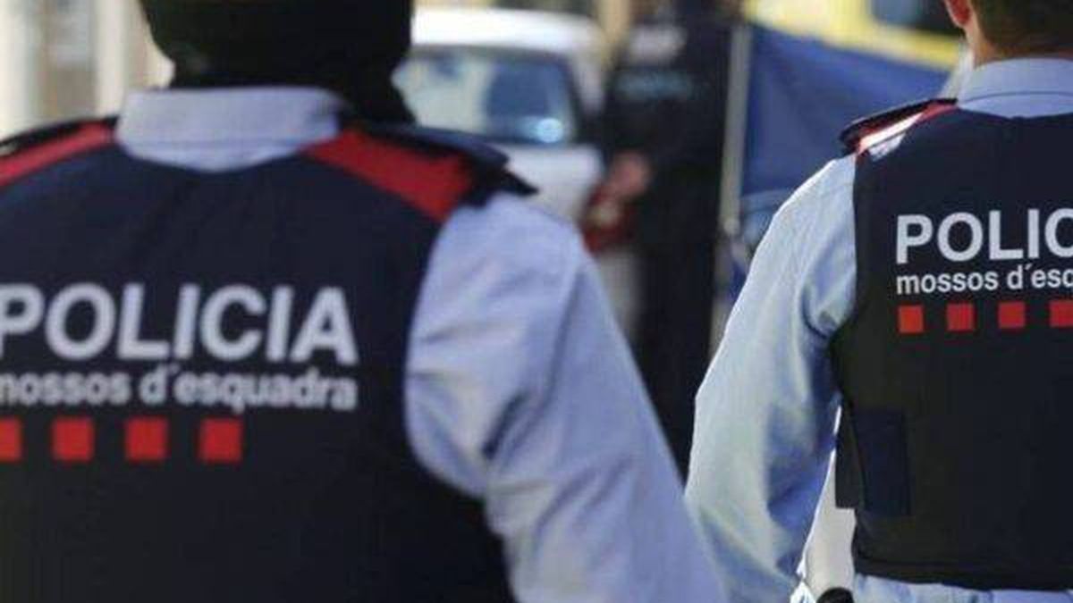 Seis mossos aceptan un año de cárcel por una agresión racista a un joven negro en Manresa