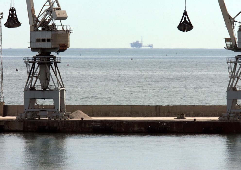 Foto: Plataforma del proyecto Castor, frente a la costa de Castellón (EFE)