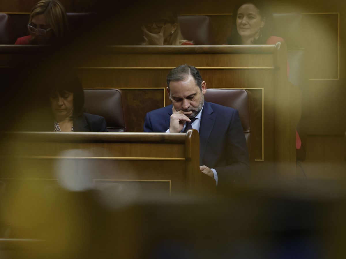 Foto: José Luis Ábalos, en el pleno del Congreso este miércoles. (EFE/Chema Moya)