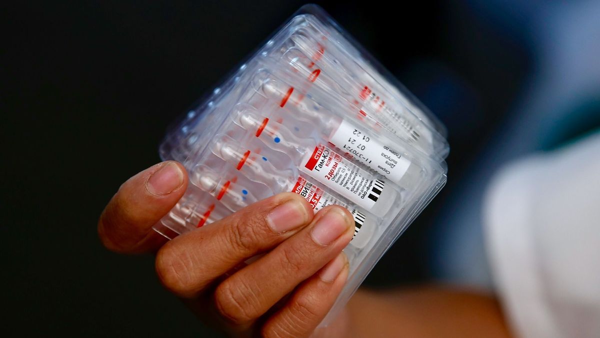 Cataluña reconoce que tiene casi 70.000 vacunas de covid-19 caducadas