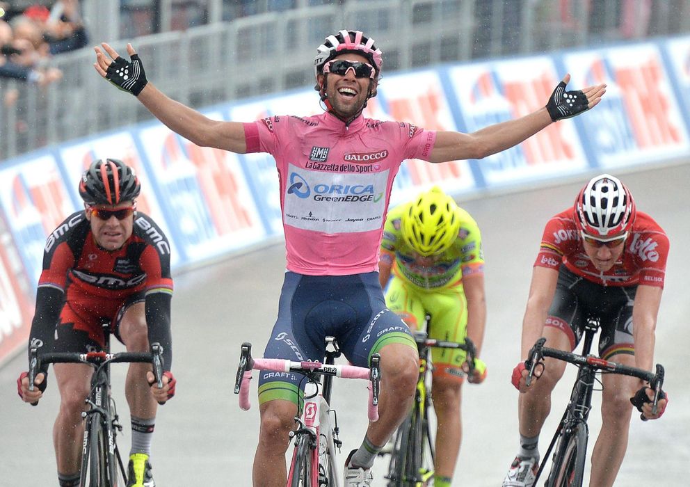 Foto: Michael Matthews, celebra la victoria conseguida en la sexta etapa del Giro de Italia (EFE)