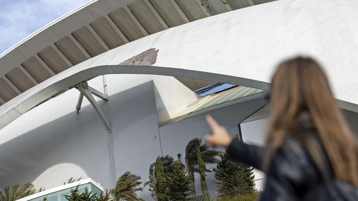 La Generalitat demandará a Calatrava por los desprendimientos del Palau de les Arts